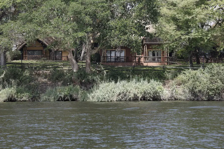 Chalets on the&nbsp;riverbank