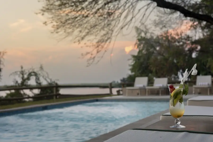 Drinks at the water’s&nbsp;edge